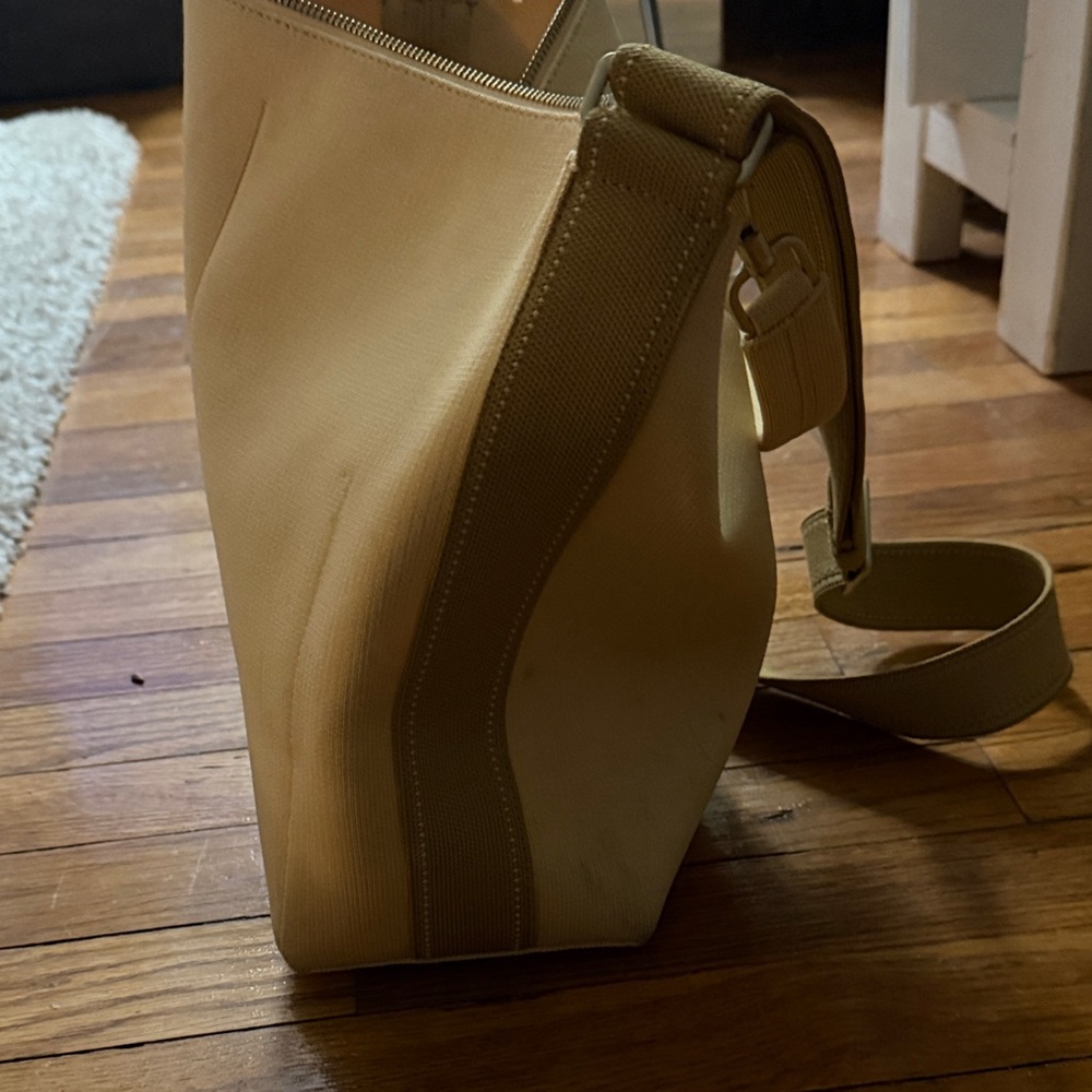 Rothy's Butter Yellow Shoulder Bag - Picture 4 of 6